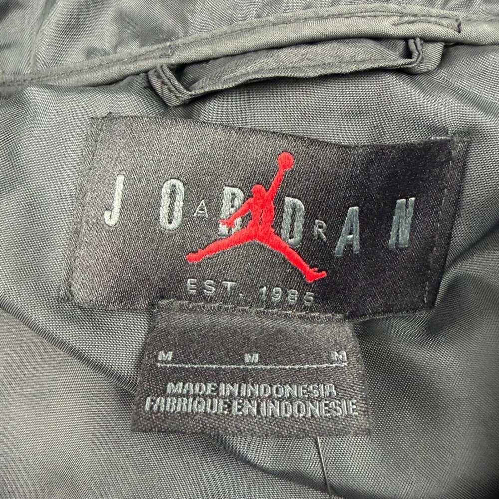 Jordan Essentials Statement Puffer Jacket Mens‎ Black DC9669-070 Medium NWT